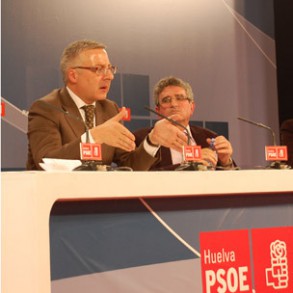 José Blanco: Vamos a vencer a la crisis y vamos seguir venciendo al PP, que n José Blanco: Vamos a vencer a la crisis y vamos seguir venciendo al PP, que no ayuda en nada a resolver la crisis