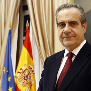 Corbacho: "El Gobierno apuesta por el diálogo social para el fomento del empleo Corbacho: "El Gobierno apuesta por el diálogo social para el fomento del empleo"