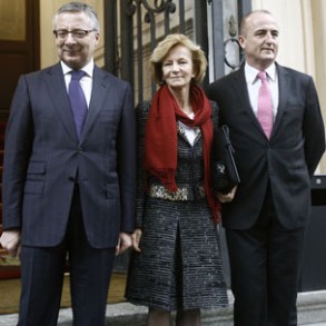 El Gobierno promete estudiar todas las propuestas económicas de los partidos pa El Gobierno promete estudiar todas las propuestas económicas de los partidos para llegar a un acuerdo