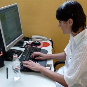 El PSOE saluda que el PP "entre en el mundo de los blogs", pero le aconseja un m El PSOE saluda que el PP "entre en el mundo de los blogs", pero le aconseja un modelo más dialogante y no centrado en altos cargos