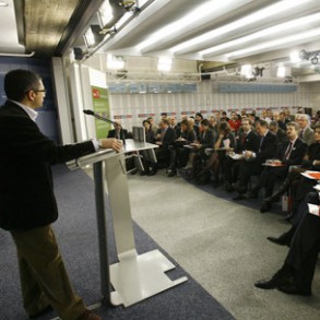 El PSOE asegura que se ha iniciado un camino imparable hacia un nuevo modelo El PSOE asegura que se ha iniciado un camino imparable hacia un nuevo modelo de patrón productivo de país