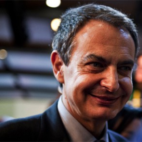 Zapatero pide que la igualdad "sea una realidad homogénea" en Europa y se inclu Zapatero pide que la igualdad "sea una realidad homogénea" en Europa y se incluya en la Estrategia 2020