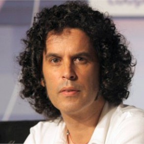 Pedro Zerolo: "Debemos seguir trabajando por la igualdad del pueblo gitano" Pedro Zerolo: "Debemos seguir trabajando por la igualdad del pueblo gitano"