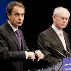 Conferencia de prensa del Presidente del Consejo Europeo, del Presidente de la C Conferencia de prensa del Presidente del Consejo Europeo, del Presidente de la Comisión Europea y del Presidente del Gobierno después de la reunión del Consejo Europeo