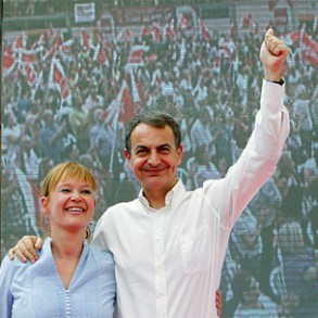Zapatero pide hacer un esfuerzo nacional para preservar y garantizar los derecho Zapatero pide hacer un esfuerzo nacional para preservar y garantizar los derechos sociales de todos