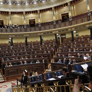 El Gobierno saca adelante el Plan de ajuste para la reducción del déficit El Gobierno saca adelante el Plan de ajuste para la reducción del déficit
