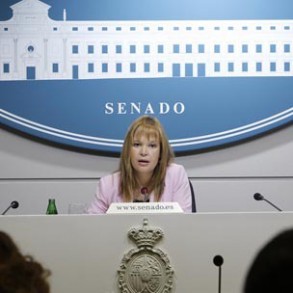 Pajín: "Valoramos los datos positivos con prudencia. Son un aliciente para esfo Pajín: "Valoramos los datos positivos con prudencia. Son un aliciente para esforzarnos por la mejor reforma laboral"