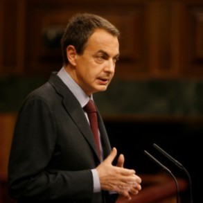 Zapatero subraya el firme apoyo de la UE al esfuerzo de España para adoptar "me Zapatero subraya el firme apoyo de la UE al esfuerzo de España para adoptar "medidas" necesarias ante la crisis