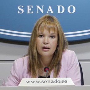 Pajín pide a Rajoy que "no ataque" el estado de derecho criticando la actuació Pajín pide a Rajoy que "no ataque" el estado de derecho criticando la actuación de policía y fiscales y que "esta vez no se esconda y actúe en consecuencia"