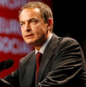 Zapatero anuncia que la economía creció el segundo trimestre más que en el pr Zapatero anuncia que la economía creció el segundo trimestre más que en el primero