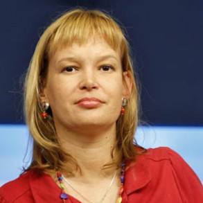 El PSOE considera el anuncio "claramente insuficiente" El PSOE considera el anuncio "claramente insuficiente"