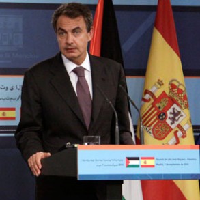 Zapatero advierte a la izquierda abertzale sólo vale el abandono de las armas Zapatero advierte a la izquierda abertzale sólo vale el abandono de las armas