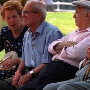 El gobierno subirá el 1% las pensiones mínimas en 2011 El gobierno subirá el 1% las pensiones mínimas en 2011