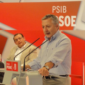Blanco no entiende que Rajoy dé lecciones al Gobierno cuando sólo se recuerdan Blanco no entiende que Rajoy dé lecciones al Gobierno cuando sólo se recuerdan cosas "negativas" de su gestión