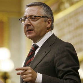 Blanco acusa al PP de haber sido el "corazón" de la burbuja inmobiliaria Blanco acusa al PP de haber sido el "corazón" de la burbuja inmobiliaria
