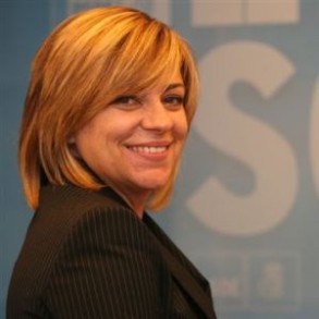 Valenciano: "Rajoy sale de su letargo y nos da un avance de su programa oculto" Valenciano: "Rajoy sale de su letargo y nos da un avance de su programa oculto"