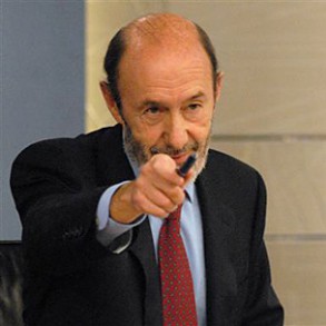 El Gobierno prepara la agenda social cuyo primer punto es poner en marcha polít El Gobierno prepara la agenda social cuyo primer punto es poner en marcha políticas activas de empleo