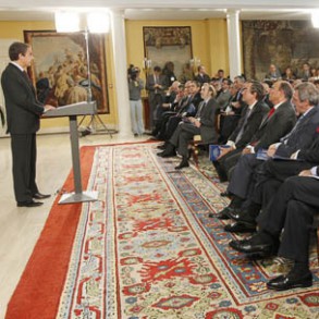 Rodríguez Zapatero: "Estamos abordando uno de los procesos de modernización ec Rodríguez Zapatero: "Estamos abordando uno de los procesos de modernización económica más importantes de todo el periodo democrático"