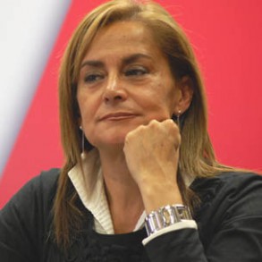 Carmela Silva: El PP debe salir del armario en el uso de las lenguas y dejar d Carmela Silva: El PP debe salir del armario en el uso de las lenguas y dejar de hablarlas en la intimidad