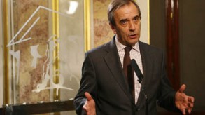 Alonso insiste en la exigencia de máxima publicidad del patrimonio y la renta d Alonso insiste en la exigencia de máxima publicidad del patrimonio y la renta de los parlamentarios
