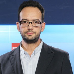 Hernando califica de vileza la campaña del PP de desprestigio de Rubalcaba Hernando califica de vileza la campaña del PP de desprestigio de Rubalcaba y de Interior