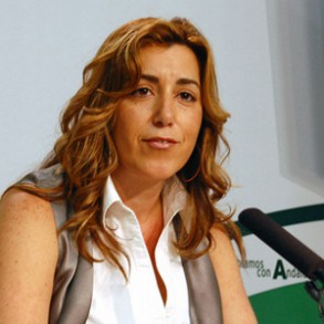 El PSOE de Andalucía advierte que el PP "llega tarde con sus ruedas de prensa" El PSOE de Andalucía advierte que el PP "llega tarde con sus ruedas de prensa" sobre los ERE porque "el Gobierno socialista ya ha remitido toda la información a los Tribunales"
