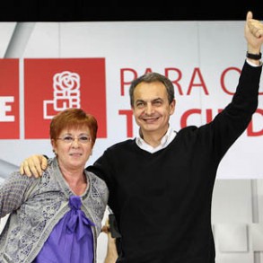 Zapatero: "Porque gobernaban los socialistas, a pesar de la grave crisis no ha Zapatero: "Porque gobernaban los socialistas, a pesar de la grave crisis no ha habido menoscabo ni en los derechos a la educación, ni a la sanidad"