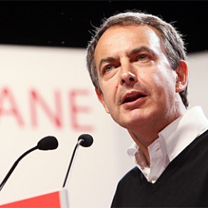 Zapatero: "Que me pongan todas las zancadillas a mí, pero que no se las pongan Zapatero: "Que me pongan todas las zancadillas a mí, pero que no se las pongan a España"