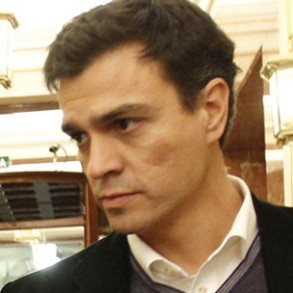 Pedro Sánchez: "Con el PP no había indignados, había irritados permanentes a Pedro Sánchez: "Con el PP no había indignados, había irritados permanentes a los que Rajoy silenciaba en los medios públicos"
