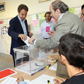 Zapatero apela a la responsabilidad de una amplia participación en las urnas Zapatero apela a la responsabilidad de una amplia participación en las urnas