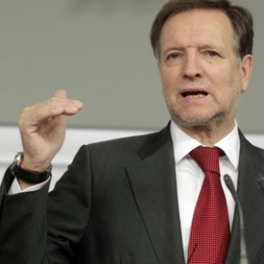 El PSOE apoya el objetivo del Gobierno de concluir la legislatura y con ella las El PSOE apoya el objetivo del Gobierno de concluir la legislatura y con ella las reformas necesarias para España