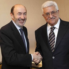 Rubalcaba renueva ante Mahmud Abbas el compromiso del PSOE con Palestina y con l Rubalcaba renueva ante Mahmud Abbas el compromiso del PSOE con Palestina y con la paz en Oriente Medio
