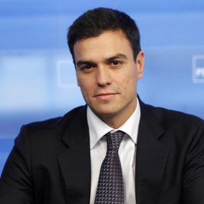 El PSOE acusa al PP de querer reeditar la burbuja del paro y el empobrecimiento El PSOE acusa al PP de querer reeditar la burbuja del paro y el empobrecimiento de las familias españolas