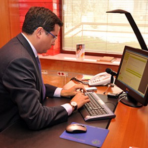Óscar López ve "normal" que "surjan dudas" y destaca que las administraciones Óscar López ve "normal" que "surjan dudas" y destaca que las administraciones no cometerán "errores del pasado"