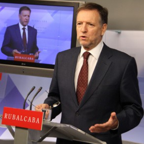 Marcelino Iglesias subraya el respaldo de la Ejecutiva del PSOE a la reforma de Marcelino Iglesias subraya el respaldo de la Ejecutiva del PSOE a la reforma de la Constitución
