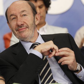 Rubalcaba:"Lo hemos hecho mejor o peor, pero hemos gobernado y el PP sólo se ha Rubalcaba:"Lo hemos hecho mejor o peor, pero hemos gobernado y el PP sólo se ha aprovechado de la crisis"