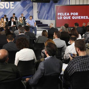 "Pelea por lo que quieres", lema de la campaña del PSOE "Pelea por lo que quieres", lema de la campaña del PSOE