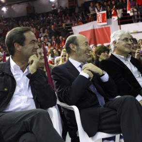 Rubalcaba pide el apoyo de los ciudadanos para la "causa" de "crear empleo" y "m Rubalcaba pide el apoyo de los ciudadanos para la "causa" de "crear empleo" y "mantener la protección social"