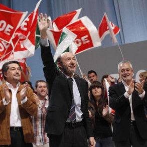 Rubalcaba: "Necesitamos un Partido Socialista fuerte, con muchos votos para para Rubalcaba: "Necesitamos un Partido Socialista fuerte, con muchos votos para parar a una derecha que cuando tiene poder recorta"