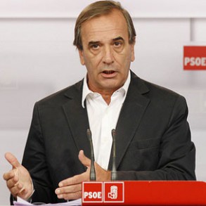 Jose Antonio Alonso exige a Rajoy que aclare cuál es su modelo de reforma labo Jose Antonio Alonso exige a Rajoy que aclare cuál es su modelo de reforma laboral