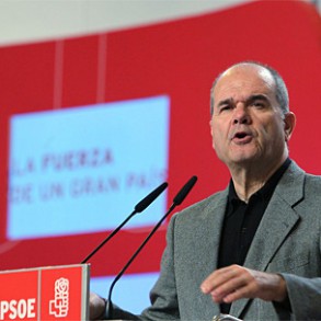 Chaves: "De este Congreso ha de salir un mensaje alto y claro de que hay solucio Chaves: "De este Congreso ha de salir un mensaje alto y claro de que hay soluciones distintas y mejores de las que nos propone e impone la derecha"