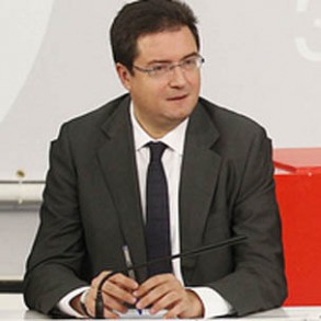 Óscar López: "Hay un PSOE fuerte para ser una alternativa a un gobierno del PP Óscar López: "Hay un PSOE fuerte para ser una alternativa a un gobierno del PP que ha llegado al gobierno básicamente mintiendo"