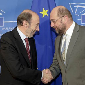 Rubalcaba confía en que el Gobierno acceda a negociar la injusta e inefic Rubalcaba confía en que el Gobierno acceda a negociar la injusta e ineficaz reforma laboral