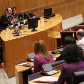 Rubalcaba: "La reforma laboral va a tener efectos inmediatos: más despidos y un Rubalcaba: "La reforma laboral va a tener efectos inmediatos: más despidos y un empleo más precario"