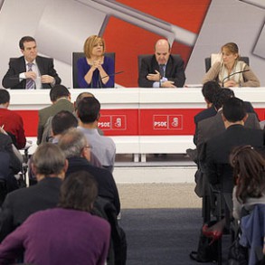 El PSOE denuncia que la Reforma Laboral no deja más vía de ajuste para las Adm El PSOE denuncia que la Reforma Laboral no deja más vía de ajuste para las Administraciones Públicas que el despido