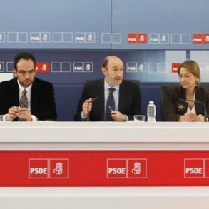 El PSOE expresa su preocupación porque el reparto del objetivo de déficit para El PSOE expresa su preocupación porque el reparto del objetivo de déficit para 2012 pone en riesgo la sanidad y la educación