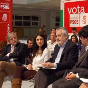 Griñán: "Es la reforma laboral la que está contra España y lo único que hac Griñán: "Es la reforma laboral la que está contra España y lo único que hacen los sindicatos es defender a los trabajadores"