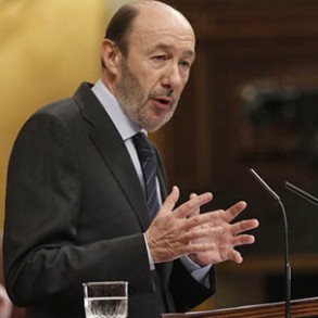 Rubalcaba propone un acuerdo que establezca "prioridades nacionales" para preser Rubalcaba propone un acuerdo que establezca "prioridades nacionales" para preservar las políticas sociales de los recortes