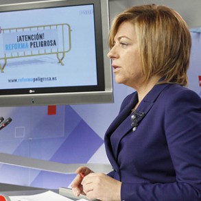 Elena Valenciano defiende un Gobierno que se encargue "de los problemas de la ge Elena Valenciano defiende un Gobierno que se encargue "de los problemas de la gente" frente a una derecha asturiana "que en vez de gobernar, se venga"