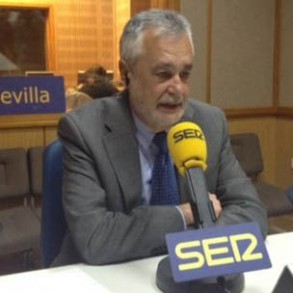 Griñán acusa al Gobierno de haber "roto" todos los consensos y ve alternativas Griñán acusa al Gobierno de haber "roto" todos los consensos y ve alternativas al "recorte" en sanidad y educación